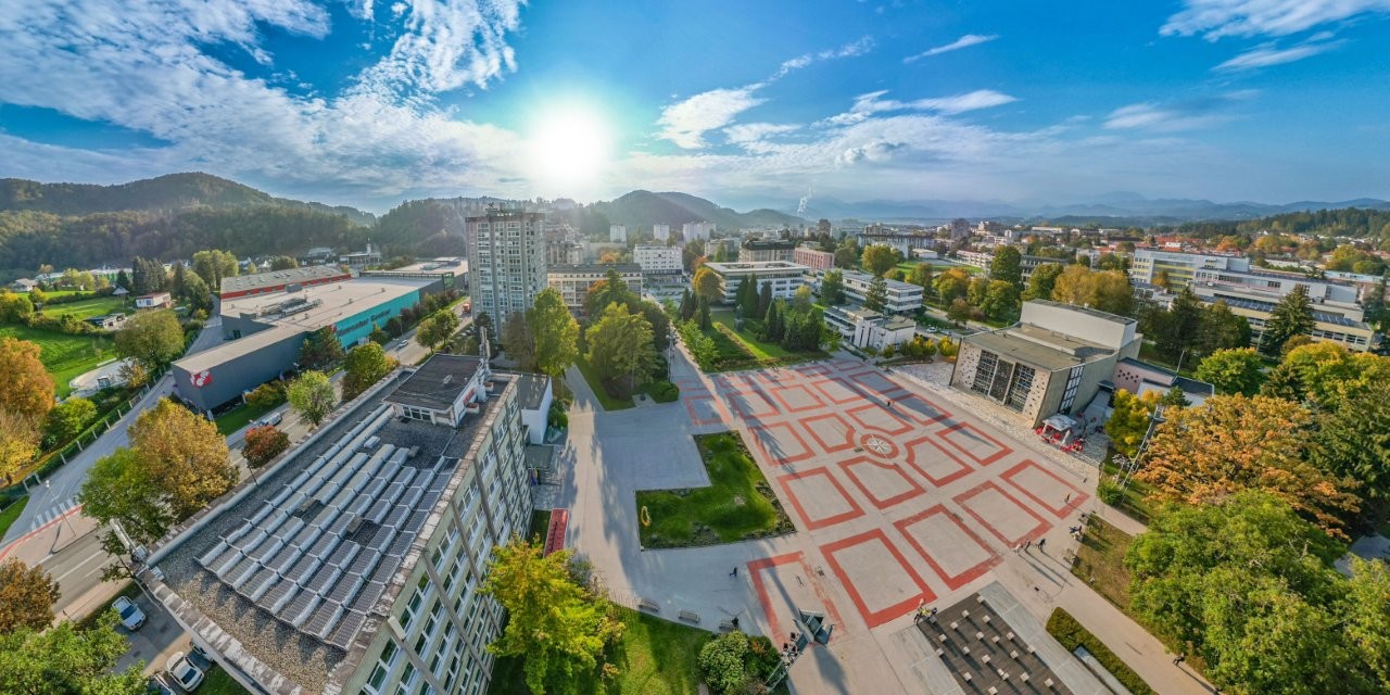 Bor Roman, titov trg elektrarne panorama m