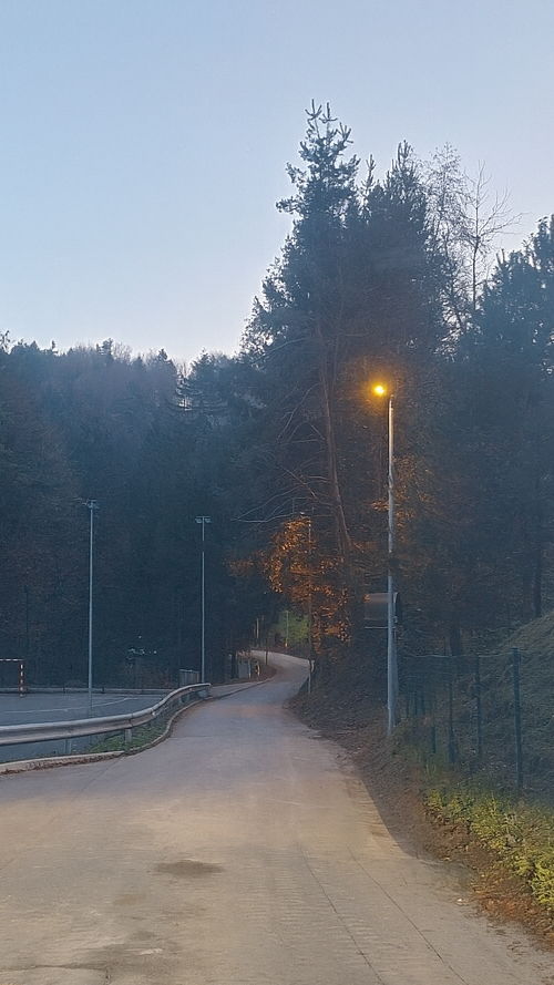 Nova JR Kavče pri igrišču